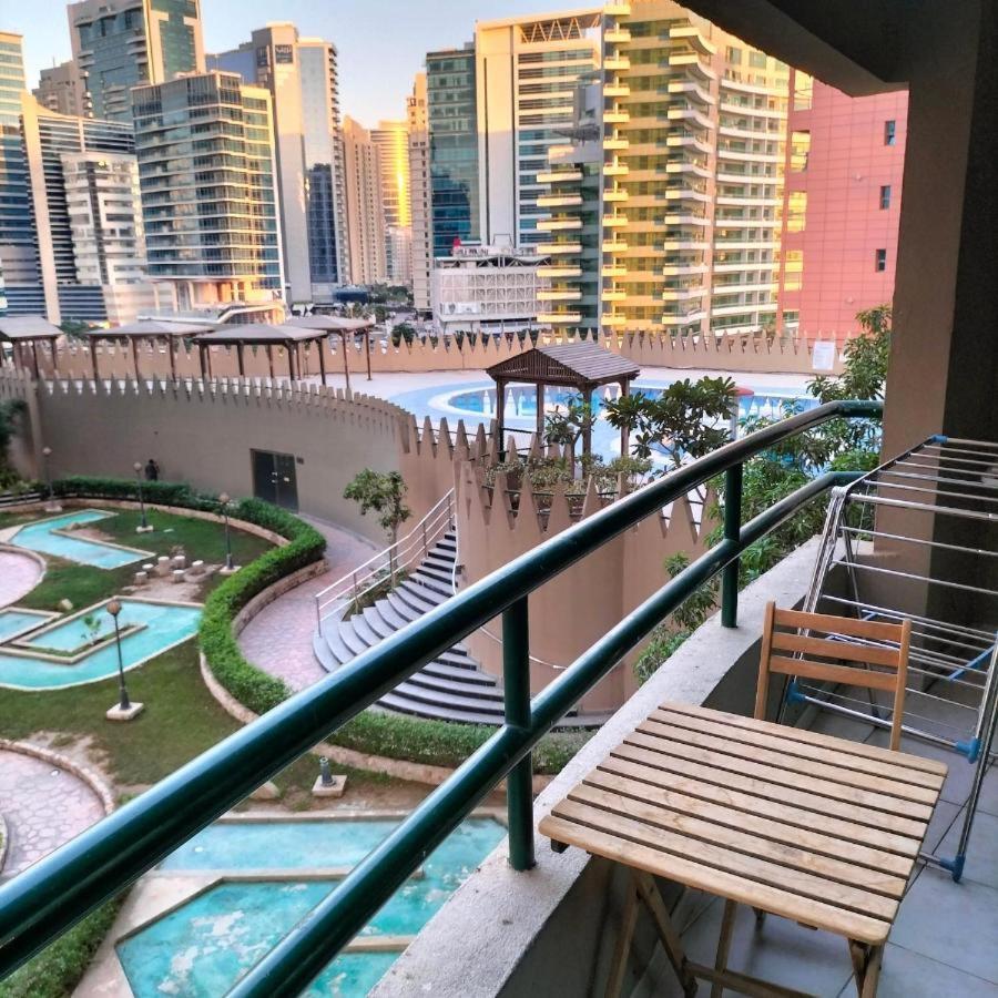 Quiet Partition Room In Tecom Barsha Heights Dubaj Zewnętrze zdjęcie
