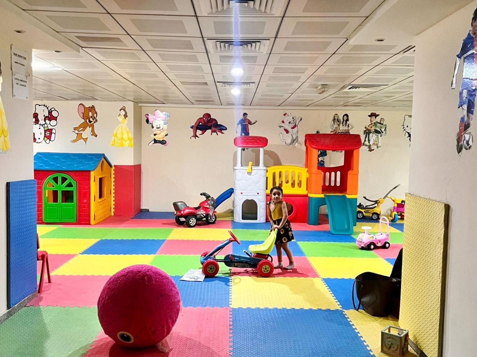 Quiet Partition Room In Tecom Barsha Heights Dubaj Zewnętrze zdjęcie
